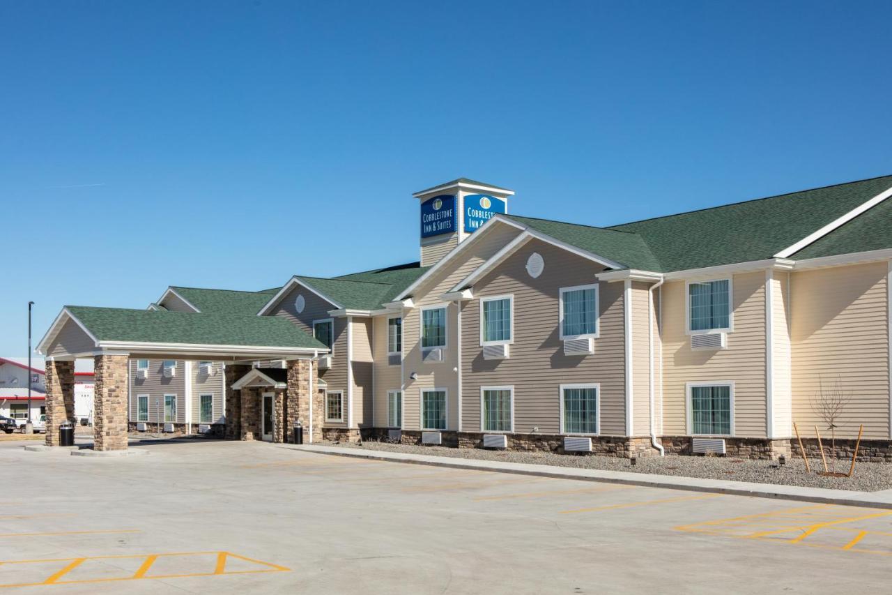 Cobblestone Inn & Suites - Pine Bluffs Exterior photo